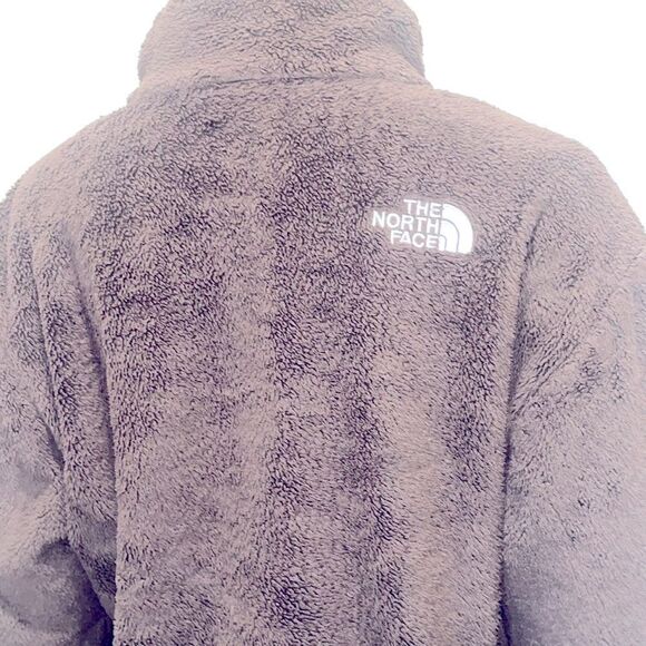 North face fleece jacket pit to pit 23”, sleeves 26”,shoulder to hem 26”. - Picture 5 of 10
